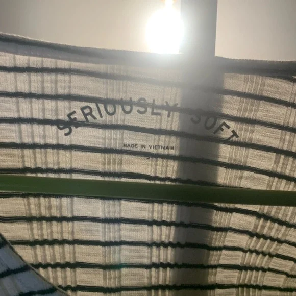 Button up - Picture 2 of 3